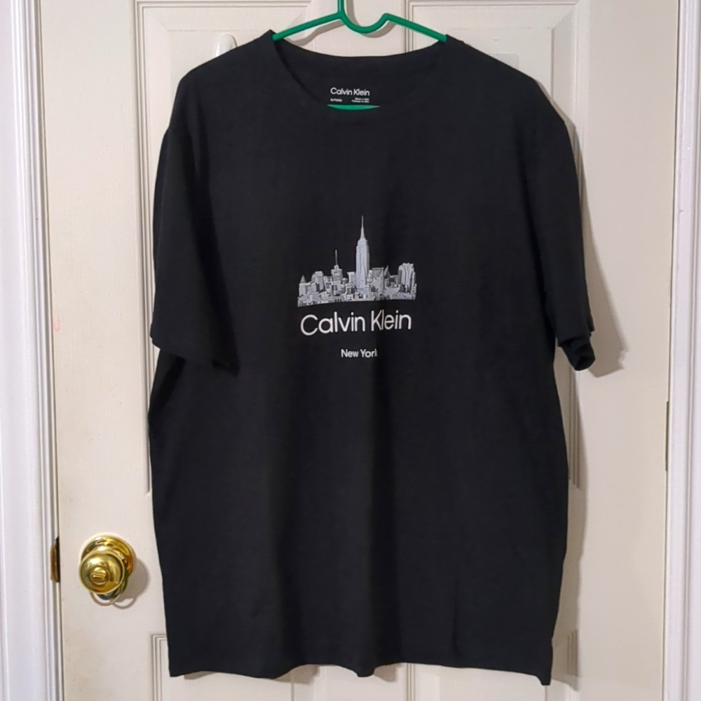 Men's NYC Skyline Logo Crewneck T-Shirt XL